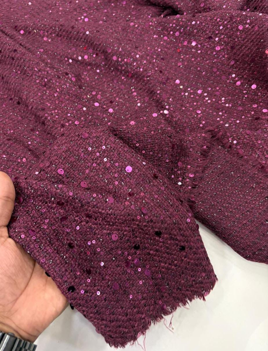 Tweed with matching sequence