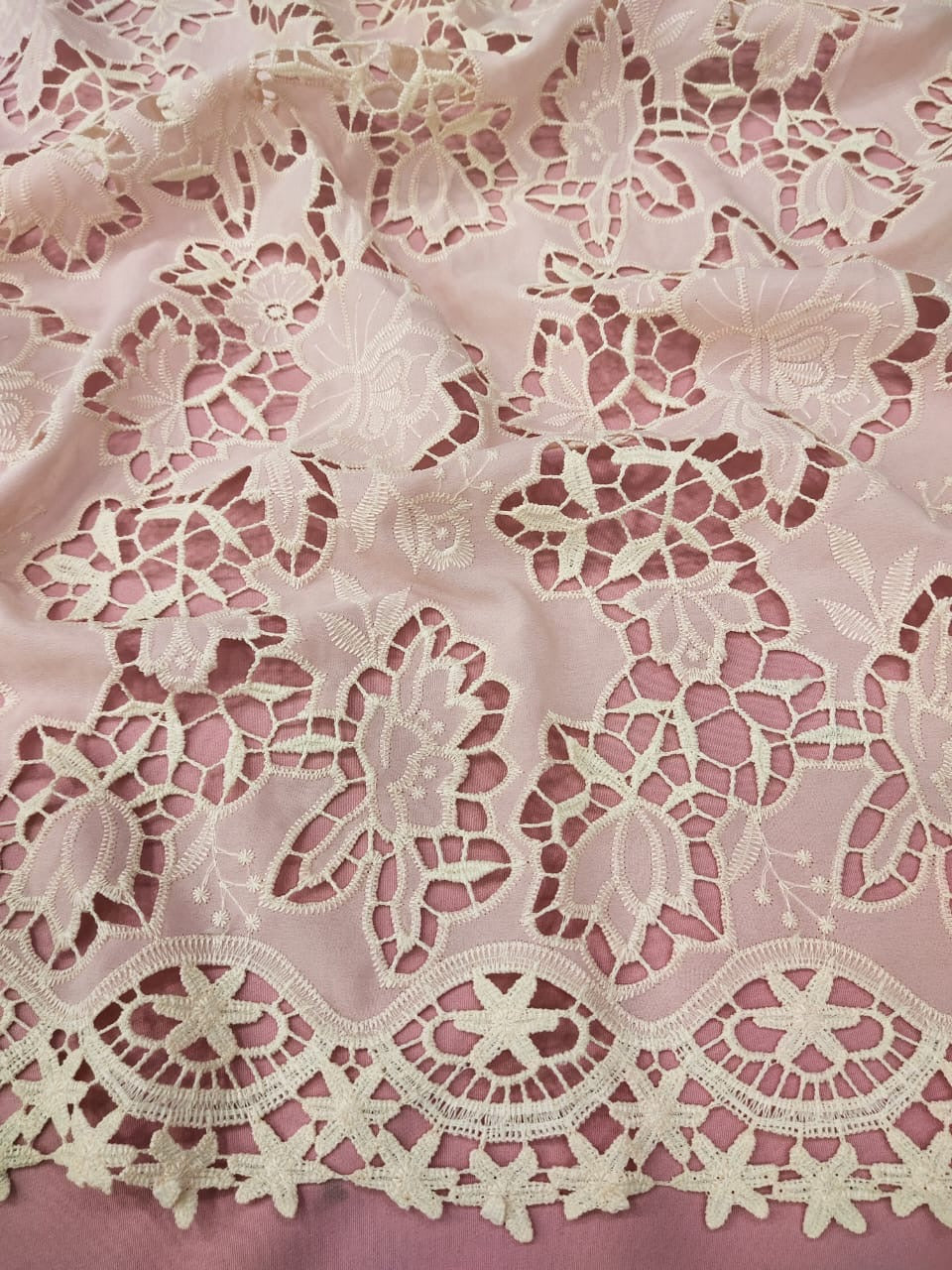 Crepe Cutwork (DN1)