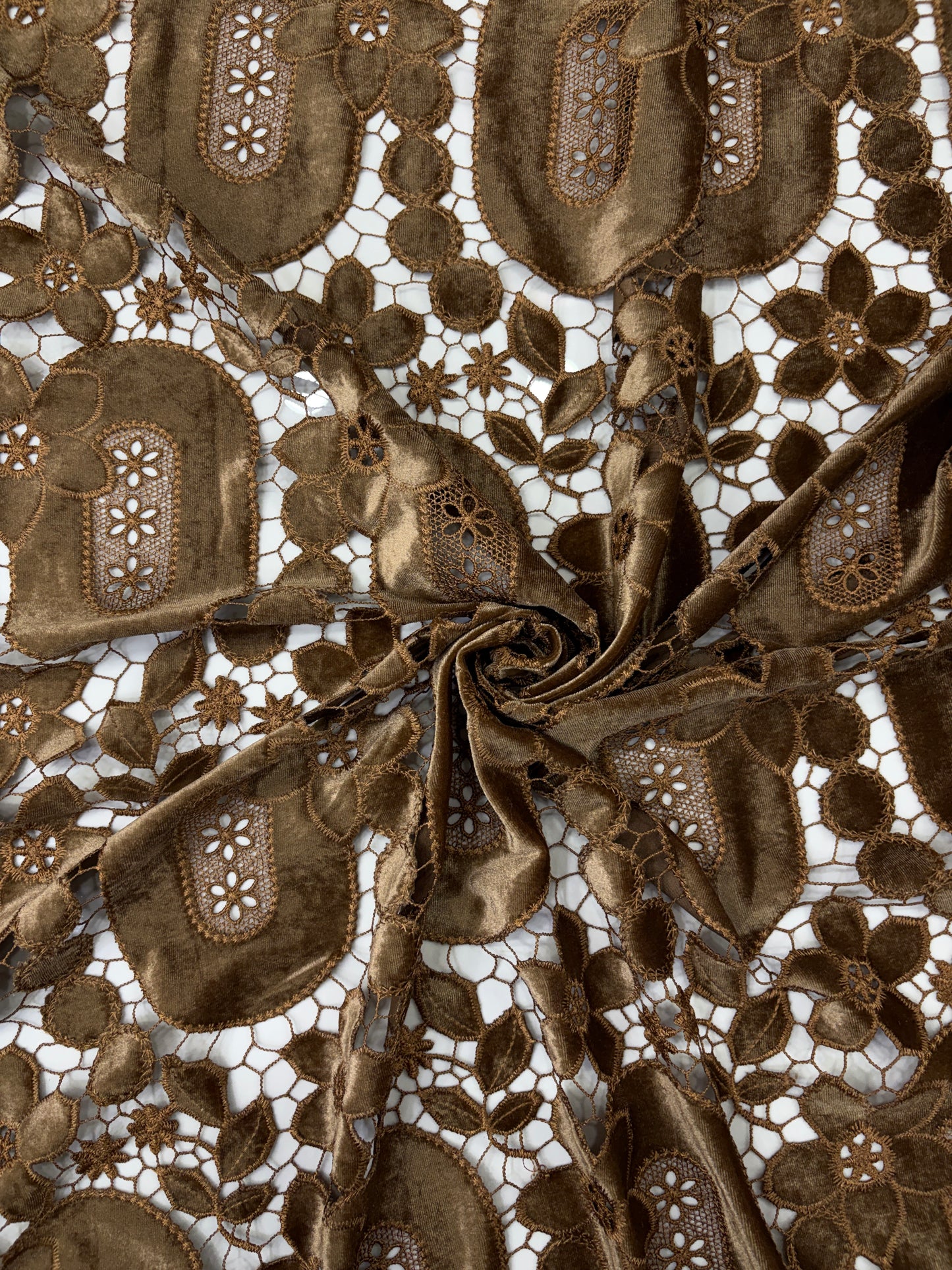 Velvet Cutwork with Border (DN2)