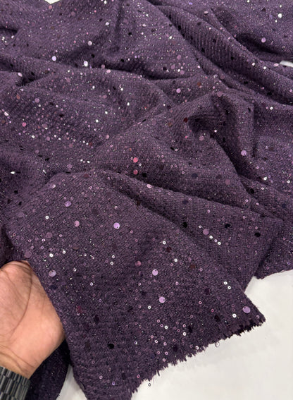 Tweed with matching sequence