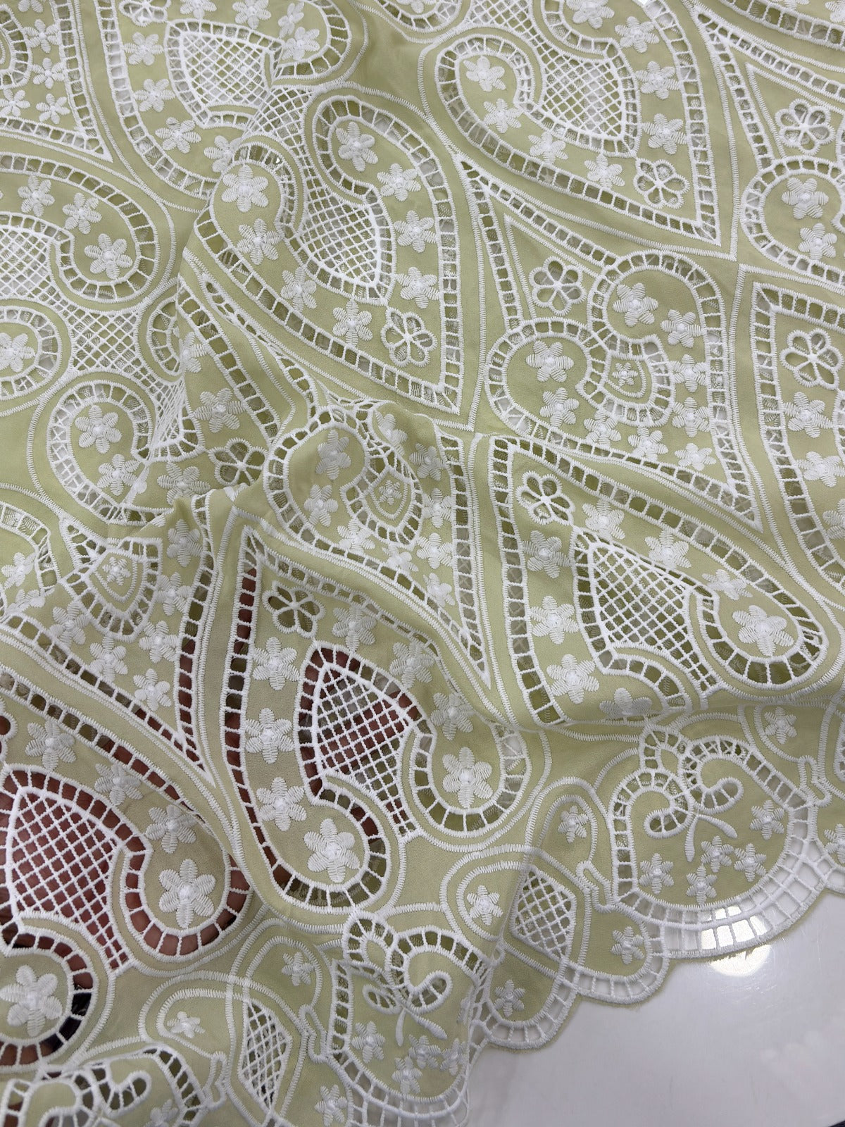 CREPE CUTWORK