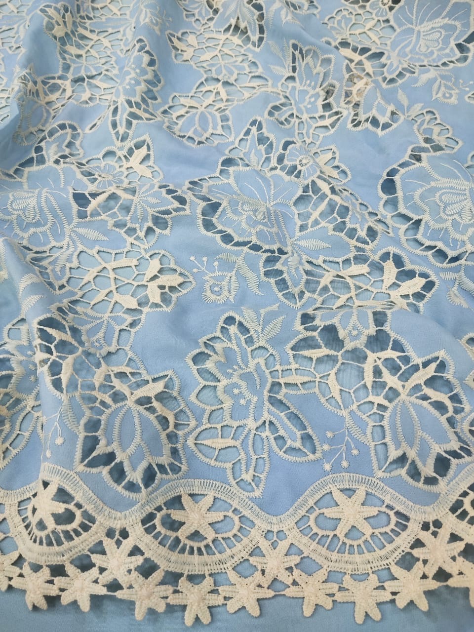 Crepe Cutwork (DN1)